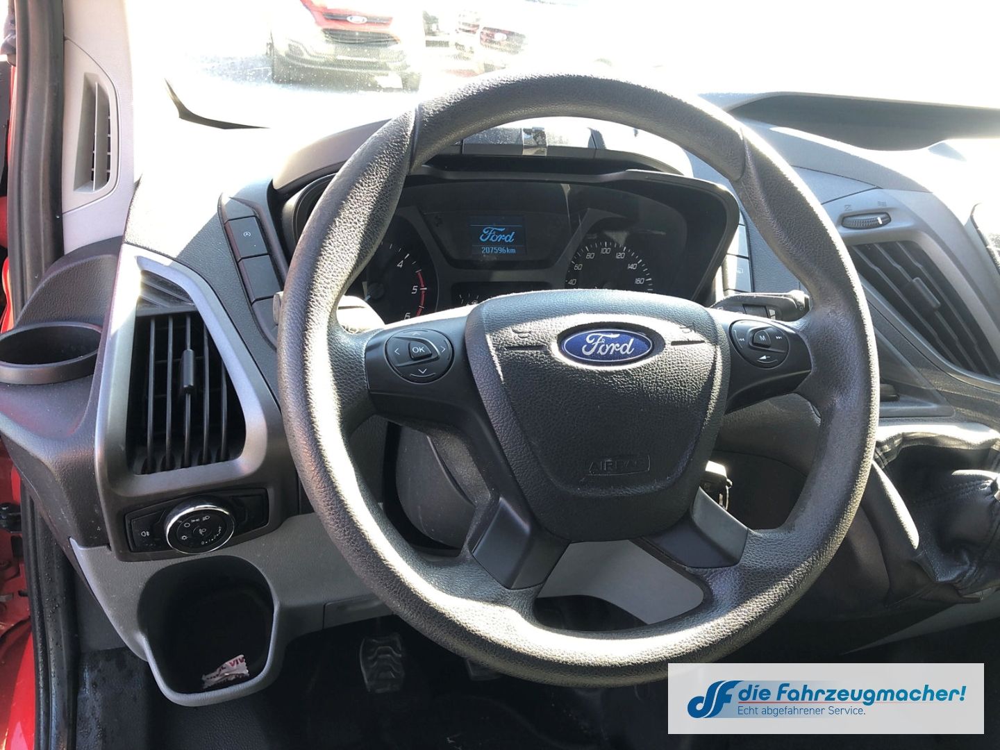 Fahrzeugabbildung Ford Transit Custom Kombi 300 L1 2.2 TDCi*8449 Export