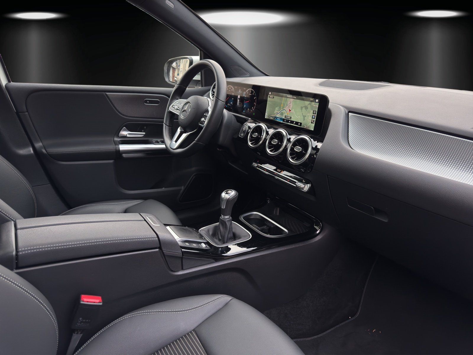 Fahrzeugabbildung Mercedes-Benz B 200 HighEndMBUX Business LED Pano Progres Hifi