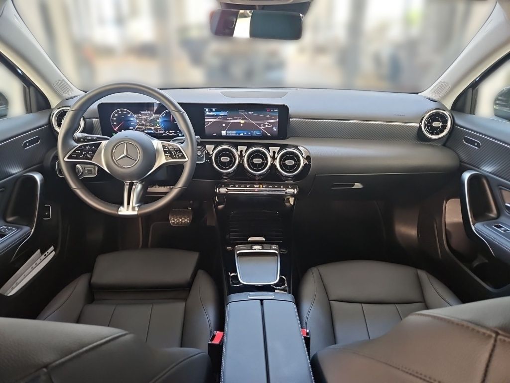Fahrzeugabbildung Mercedes-Benz A250e Progressive Totwi. LED SHZ Tempomat KAM