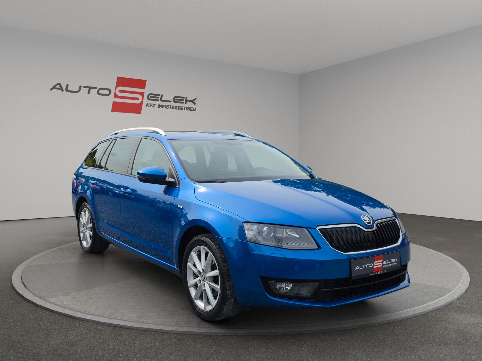 Fahrzeugabbildung SKODA Octavia Combi Ambition Apple CarPlay und Android