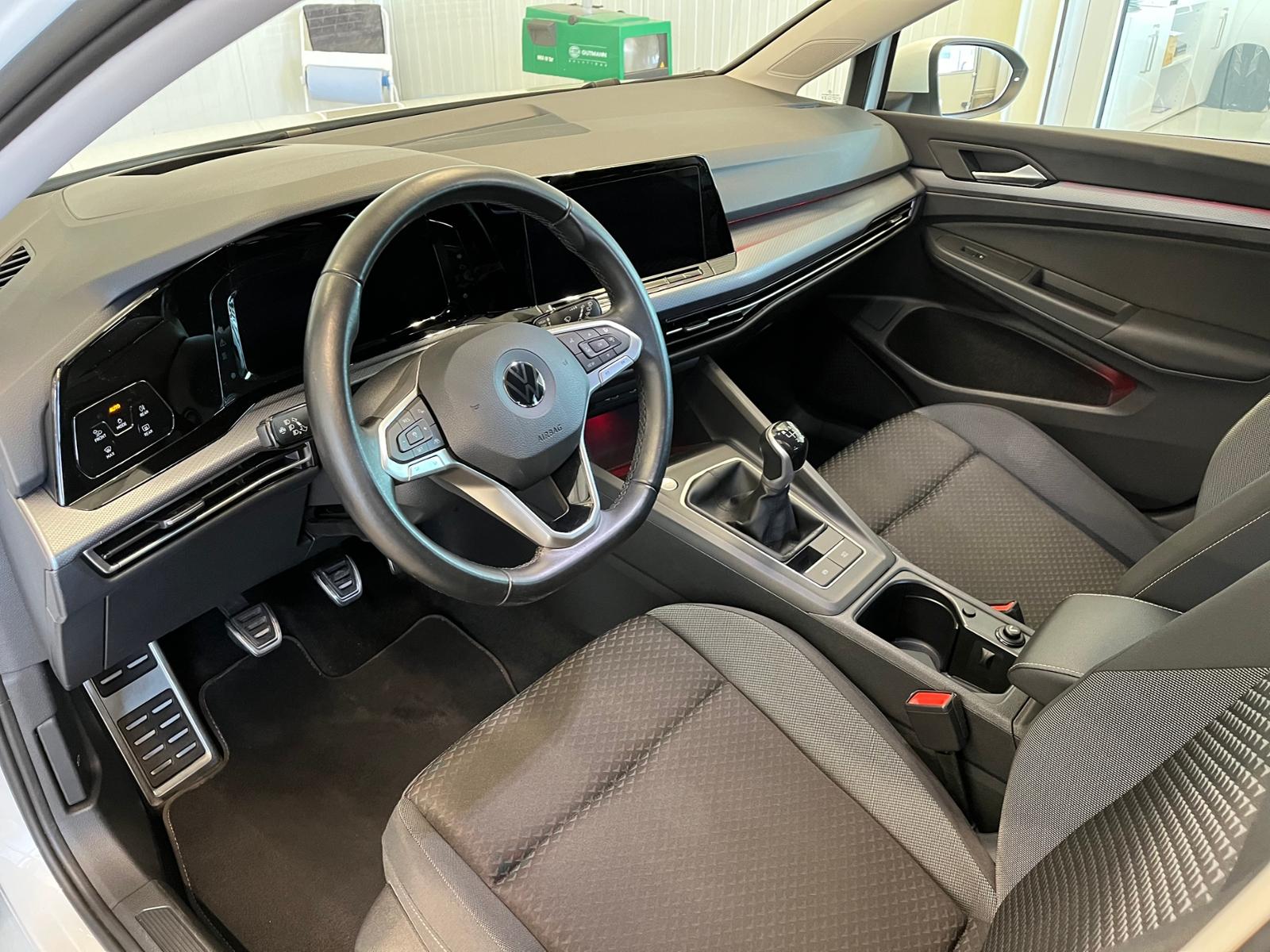 Volkswagen Golf VIII ACTIVE 1.5 TSI Standhg. HUD Navi LED-P, миниатюра 7