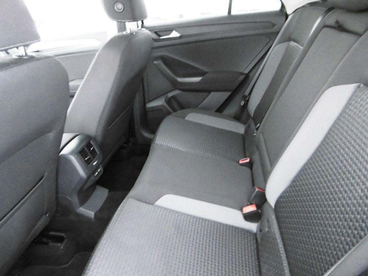 Volkswagen T-Roc 1.0 TSI Active Bluetooth Navi Klima