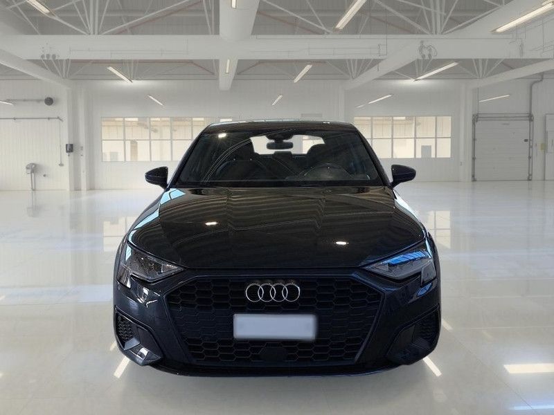 Audi AUDI A3 SPORTBACK 40 TFSI E S TRONIC BUSINESS S. imagem 2