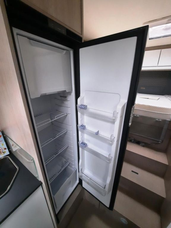 Fahrzeugabbildung Bürstner Lyseo Time Skyline 690 G Verfüg./Sparen Sie 20.3