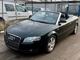 Audi A4 Cabriolet 3.0 TDI quattro/AUTOMATIK/TÜV NEU - Audi A4 aus 2006 mit Diesel-Antrieb