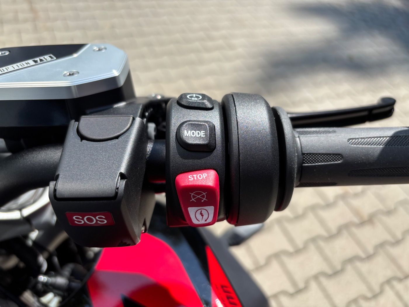 Fahrzeugabbildung BMW R 1300 R Option 719 ASA super Ausstattung