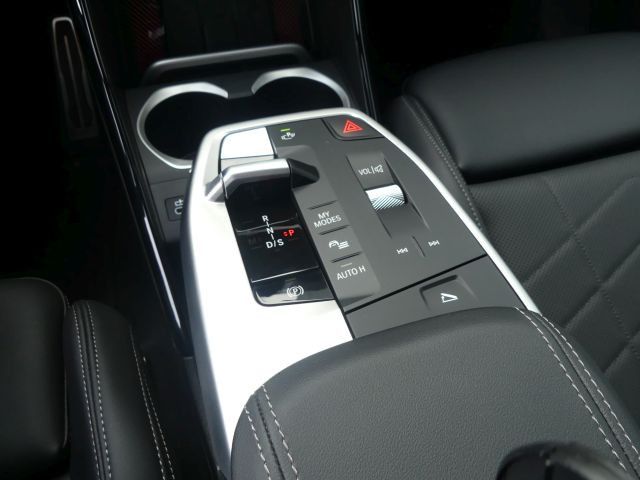 BMW X1 sDrive20iM Sport Pano°AHK°elSitz HarmKardon foto 12
