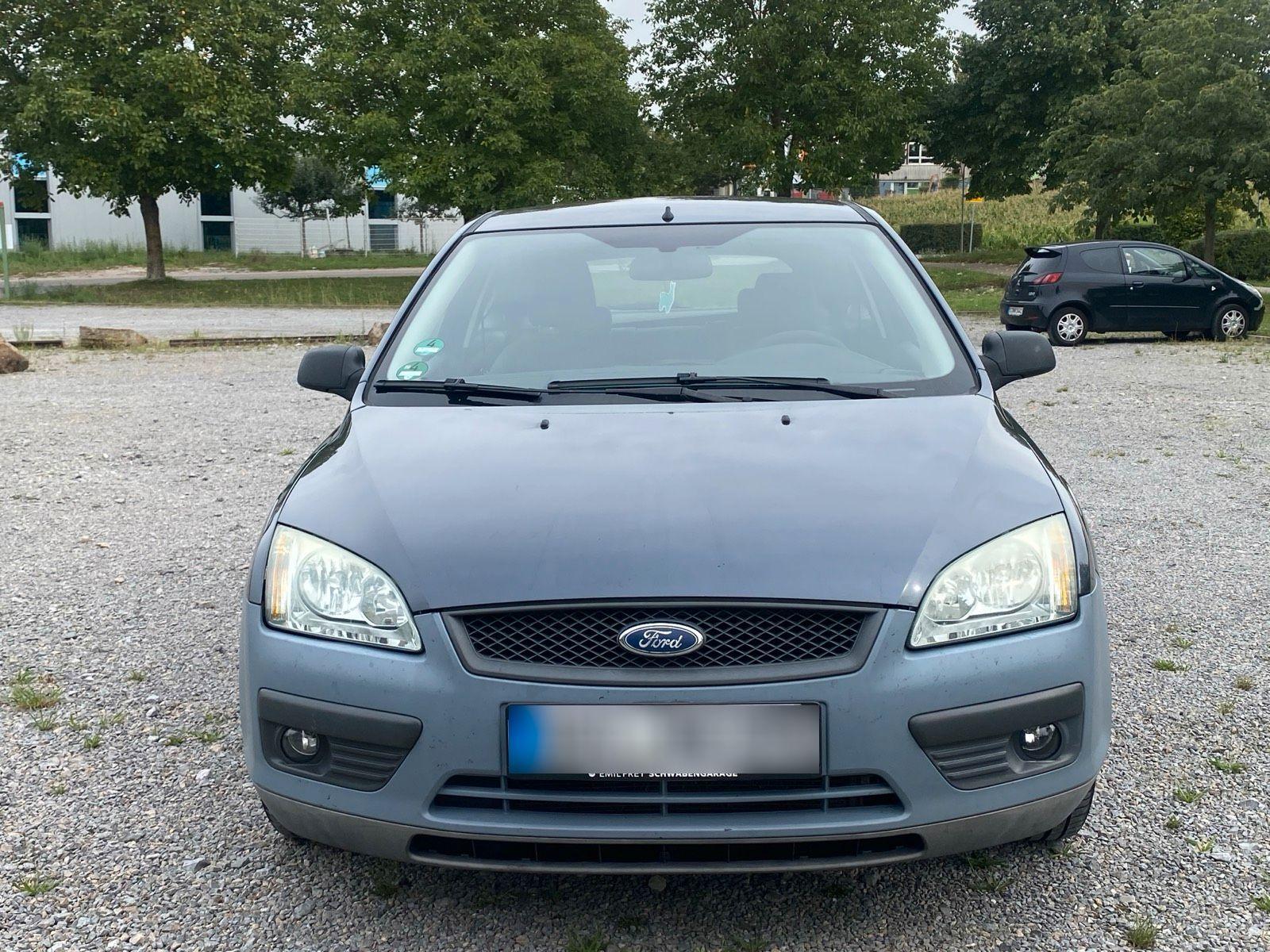 Ford Focus 2006 — interior