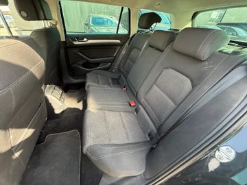 Volkswagen Passat Variant - 9