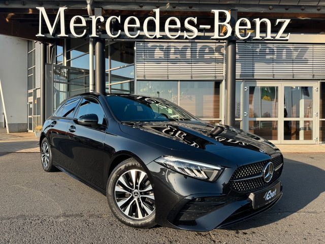 Mercedes-Benz A 200 AMG+Pano+RKamera+Night+Ambiente+