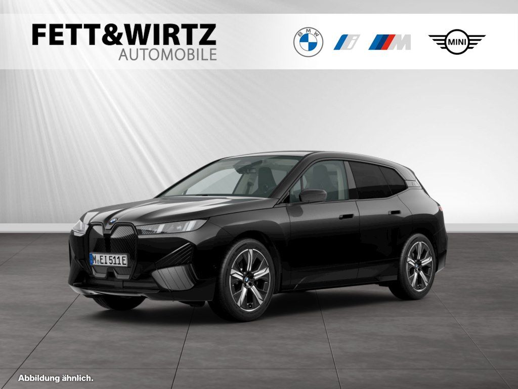 BMW iX