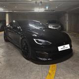 Tesla Model S Plaid 2022 - Tesla Model S aus 2022