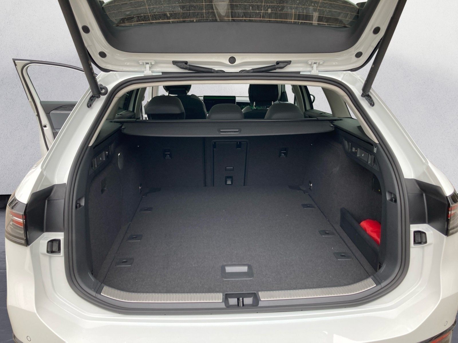 Volkswagen Passat - Bild 10