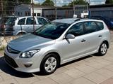 Hyundai i30 CW 1.6 CRDi 66 kW Edition20 * TÜV 10.27 - Hyundai i30: Edition20