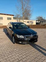 Skoda Superb 2.0 TSI DSG Exclusive Combi E... - Skoda Superb: Exclusive