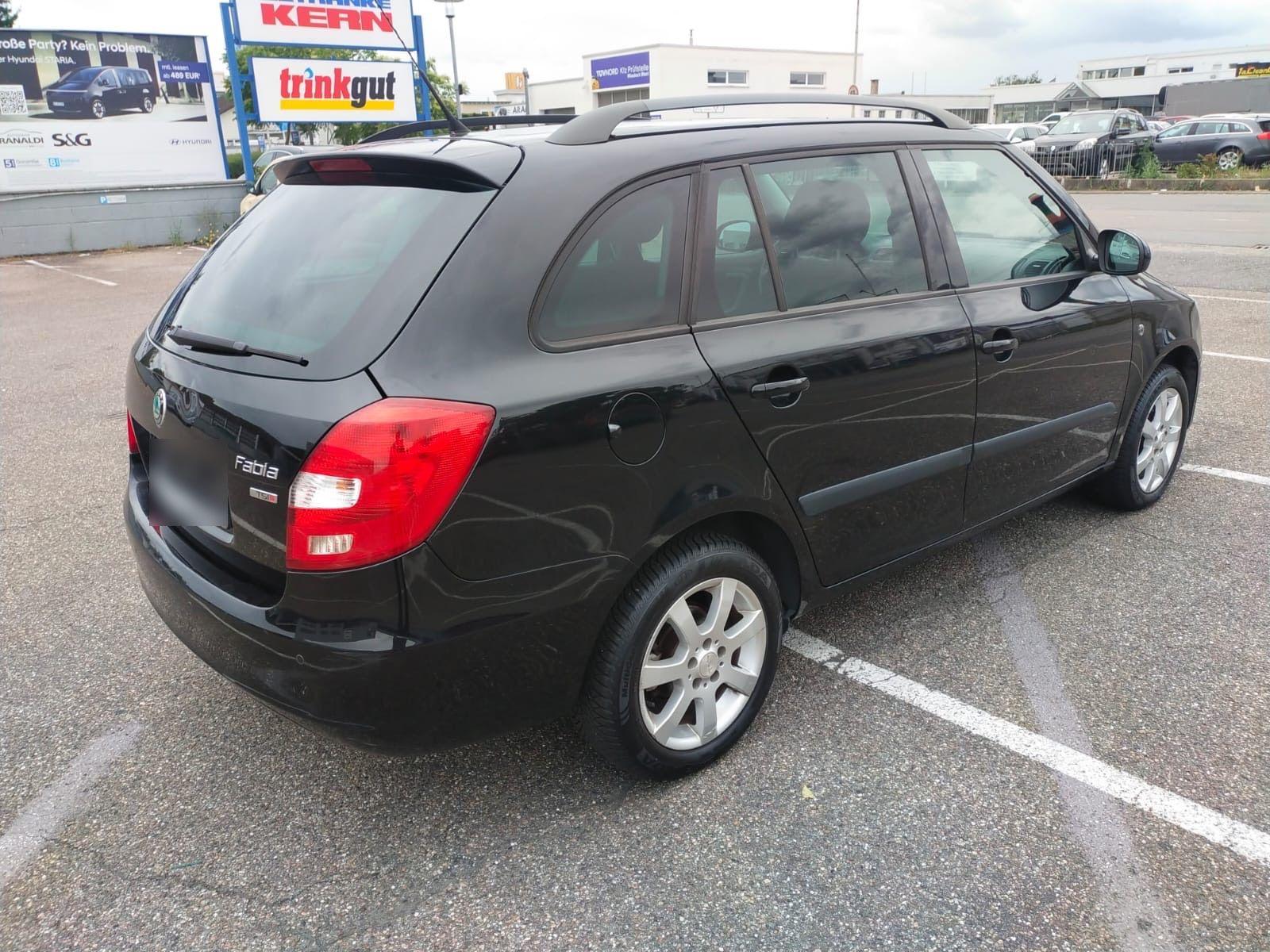 Skoda Fabia 2011 — photo 5