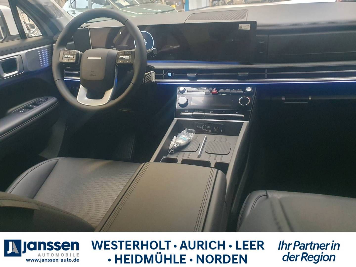 Fahrzeugabbildung Hyundai SANTA FE HEV 5-Sitzer MY25 215 PS Signature