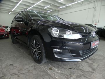 Volkswagen Golf - 1