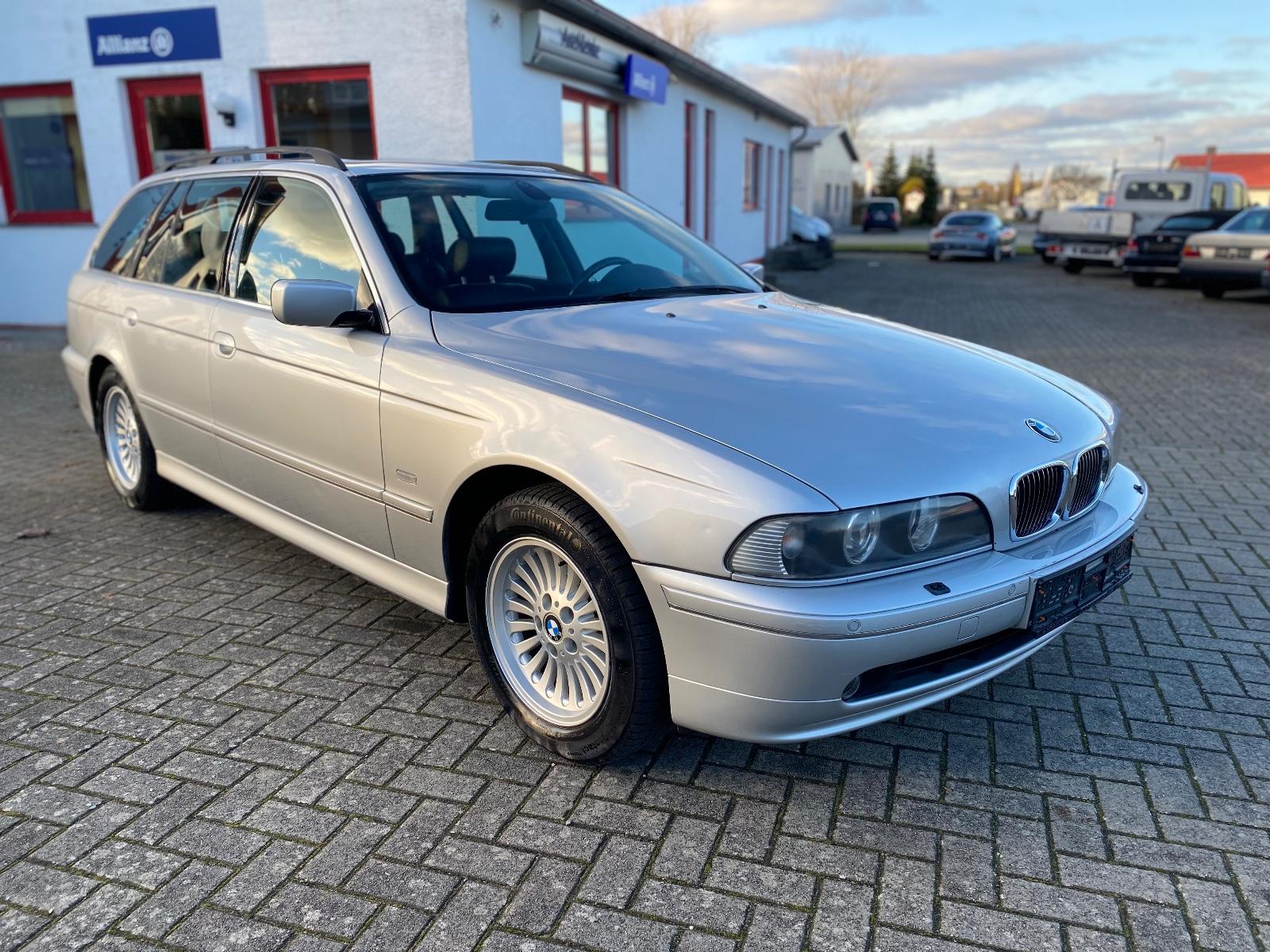 BMW 540i A Touring E39 Leder Xenon Navi Klima