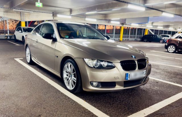 BMW Bmw 325i Automatik 3.0 E92 *Tüv Neu*