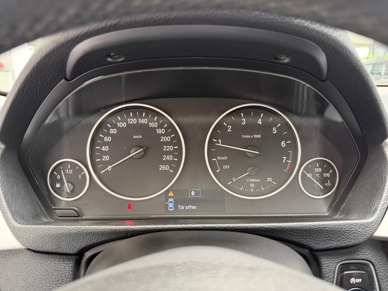BMW 316 KLIMAAUTOMATIK+BI-XENON+EINPARKHILFE+ALU+TOP