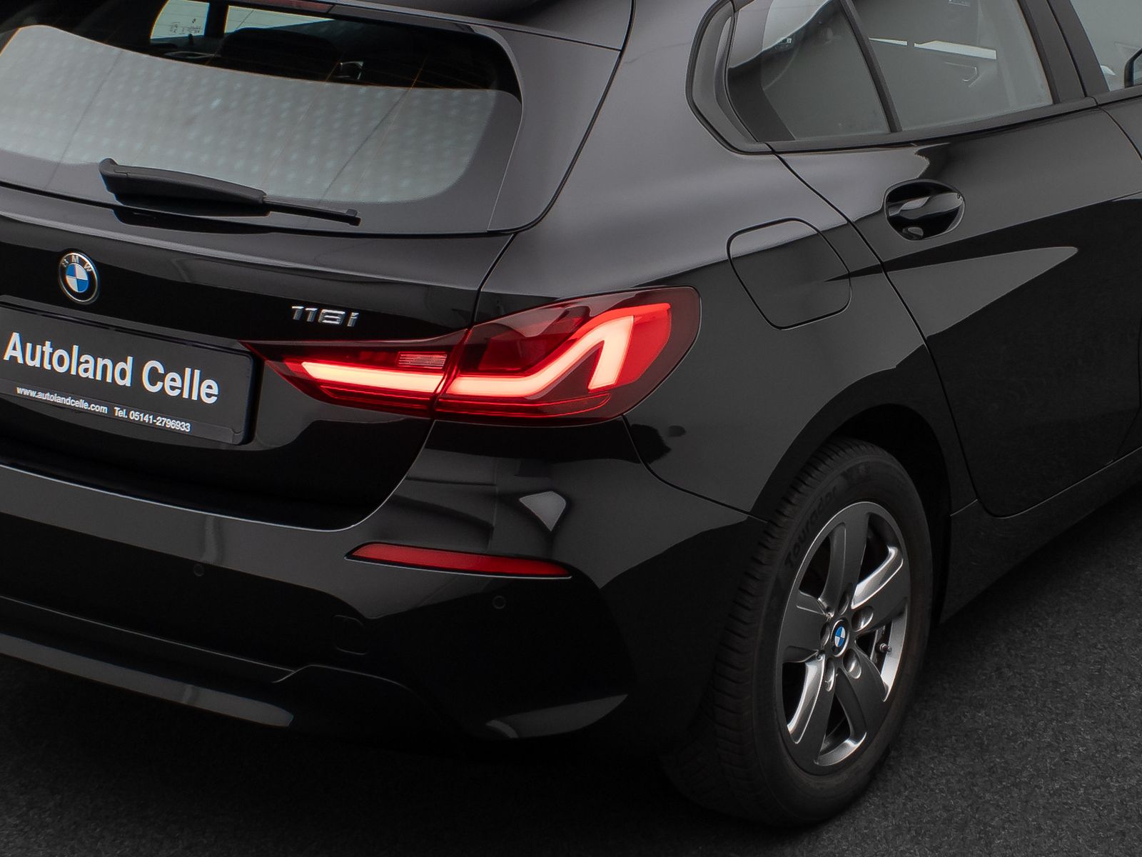 Fahrzeugabbildung BMW 118i DAB CockPitPro Geschwindigkeitsreg PDC LED