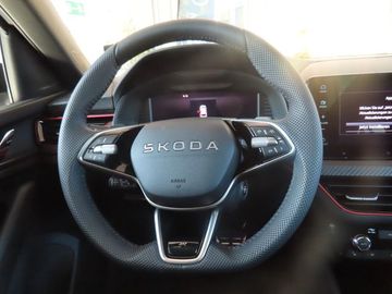 Fotografie 13 des Skoda KAMIQ Monte Carlo 1.5 TSi DSG AHK Navi