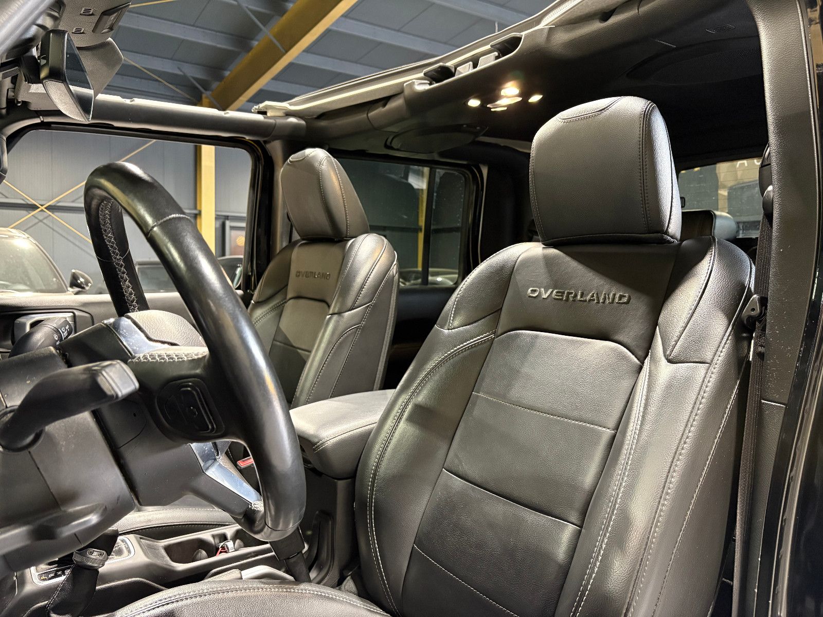 Fahrzeugabbildung Jeep Gladiator Overland 4WD/KAMERA/NAVI/4X4/PANO