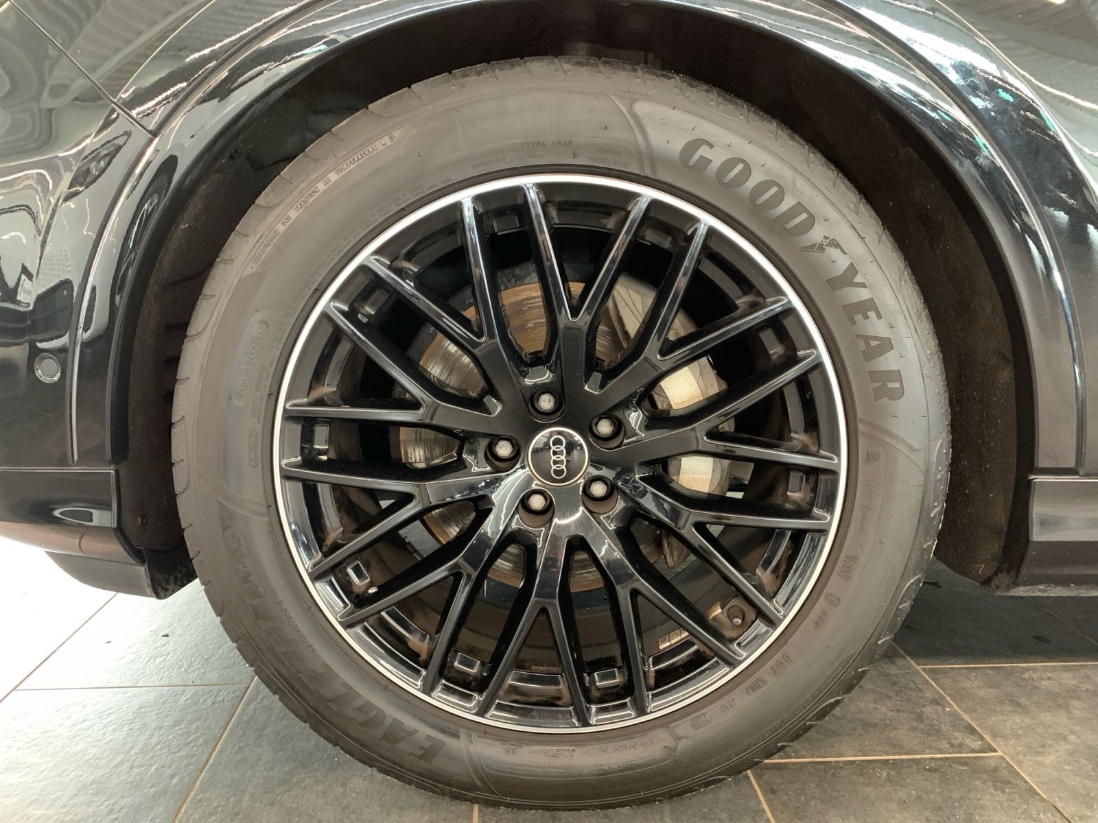 Audi Q7 - Bild 8