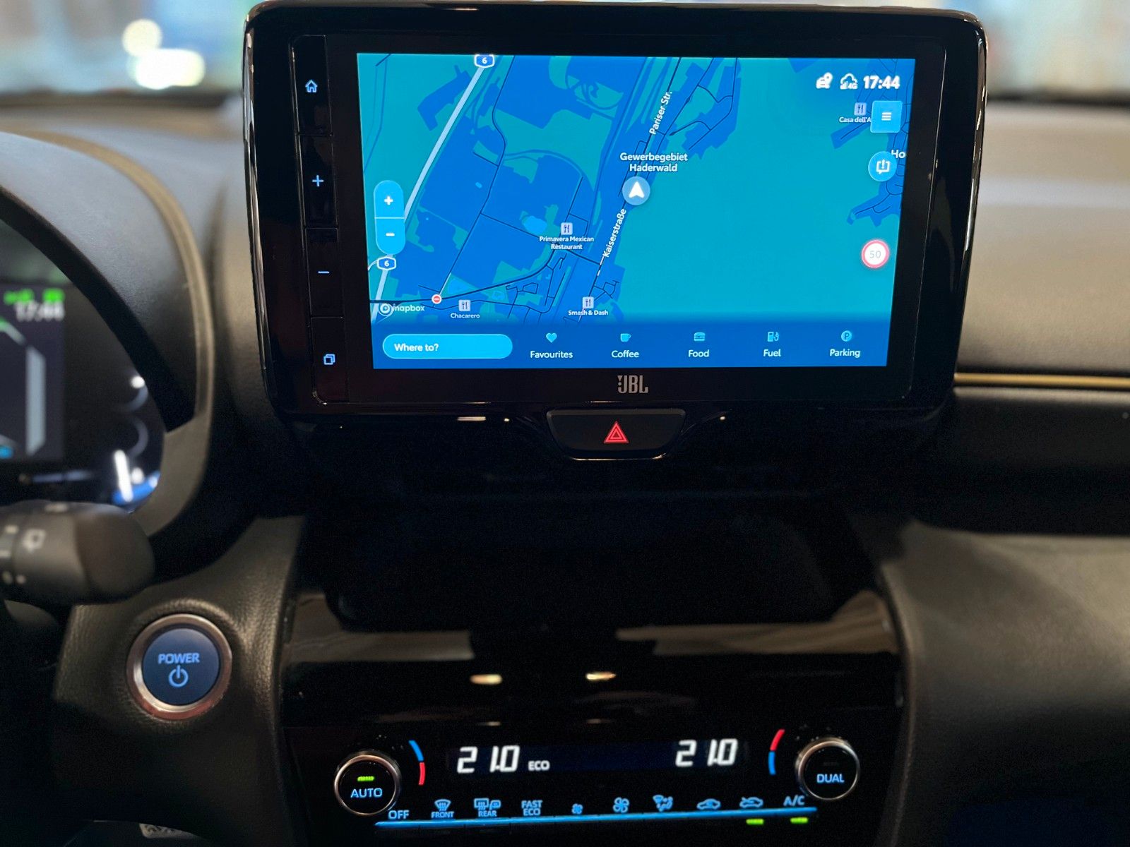 Fahrzeugabbildung Toyota Yaris Cross Premiere Edition Allrad