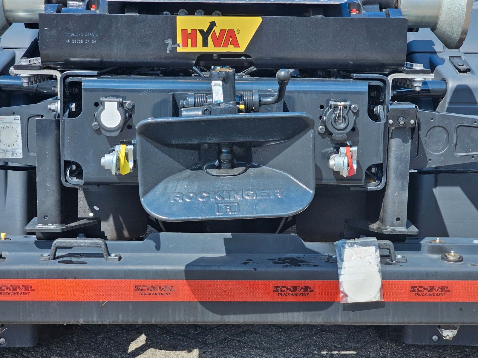 Fahrzeugabbildung MAN TGS 26.480 Abrollkipper HYVA 20-60-S / 7m Cont.