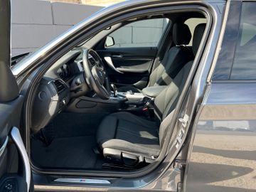 Fahrzeugabbildung BMW 118i Steptronic M Sport Shadow Navi HiFi RTTI BT