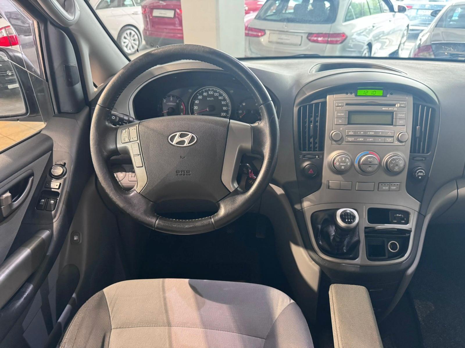 Hyundai H-1 Travel Comfort *8-Sitzer*Klima*AHK 2,3t*