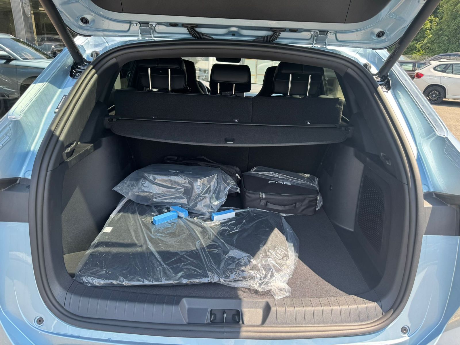 Fahrzeugabbildung BYD SEAL U DM-i PHEV SOFORT VERFÜGBAR PANO+HEAD+NAVI