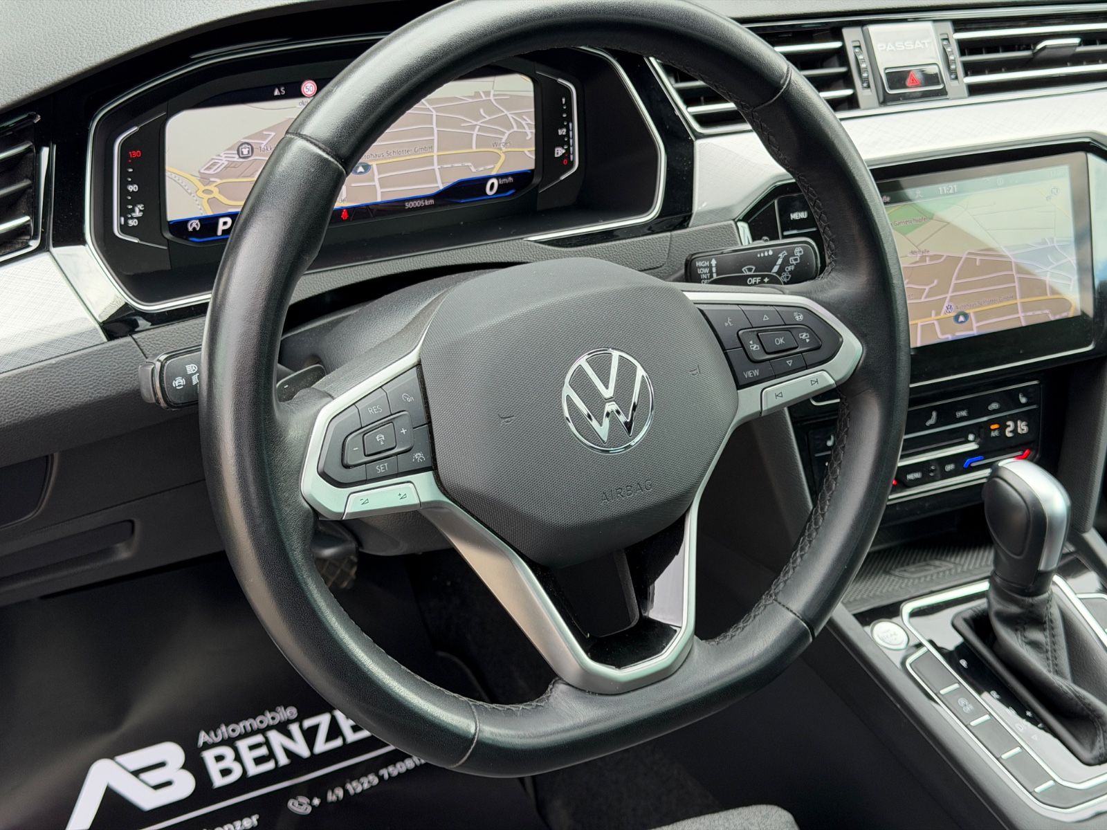 Fahrzeugabbildung Volkswagen Passat Business/AHK/Pano/LED/R-Cam/CarPlay/NAVI