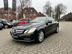 MERCEDES-BENZ E 200 BE COUPÉ+NAVI+SCHECKHEFT MB+MEMORY+SHZ