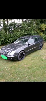 Mercedes-Benz Mercedes W211 E 500 V8 - Mercedes-Benz E 500 aus 2003