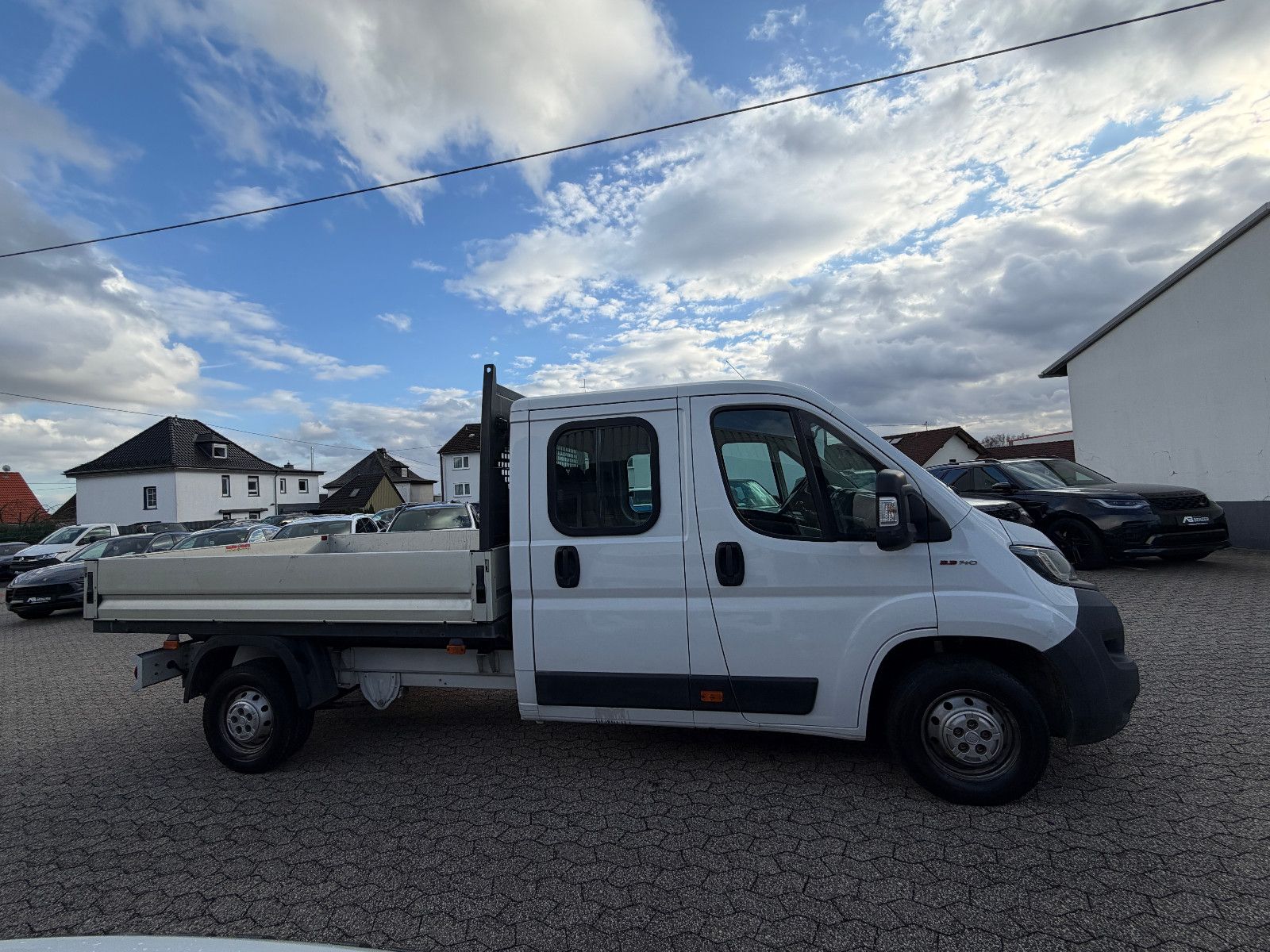 Fahrzeugabbildung Fiat Ducato Pritsche/7-SITZ Doppelk. 35 140 L4 Pritsc