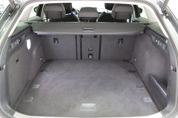 Skoda Superb Combi 2.0 TDI 142 kW 4x4 AHK StHz