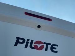 Pilote 746 FC | Hubbett | Queensbett | Face2Face
