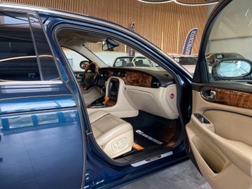 Jaguar XJ 2.7 D XJ6 Sovereign *Klima*Navi*PDC*Bluetooth