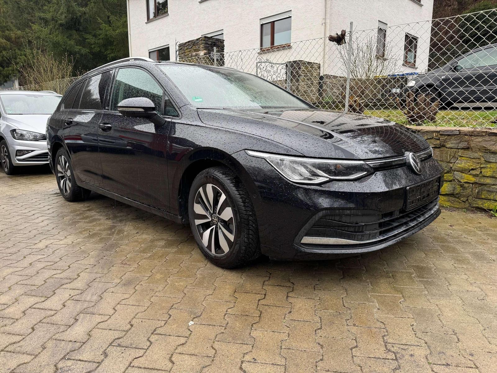 Volkswagen Golf Variant 1.5 eTSI Move DSG Scheckheft u-frei