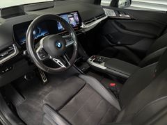 Fahrzeugabbildung BMW 218d Active Tourer M Sport -- Pano/AHK/ACC/18LM