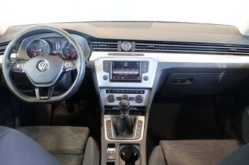 Volkswagen Passat 1.6 TDI Comfortline ACC+KAM+LED+17"+AHK