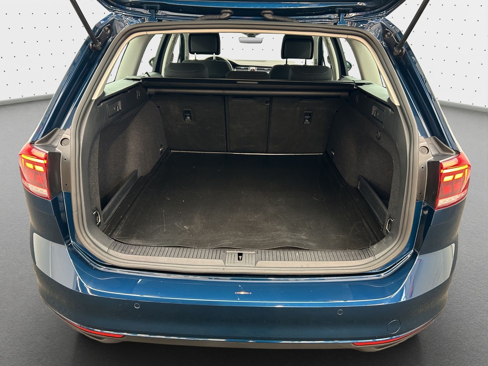 Volkswagen Passat Variant - Bild 10