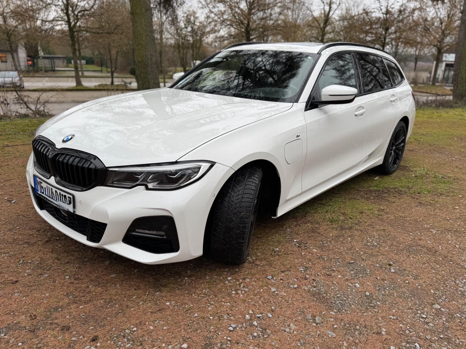 BMW 330e X Drive- M-Paket- erst 62400km !!