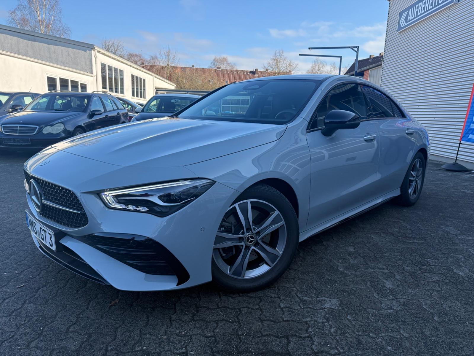Mercedes-Benz CLA 200 AMG/Pano/AHK/STH/ Special Edition