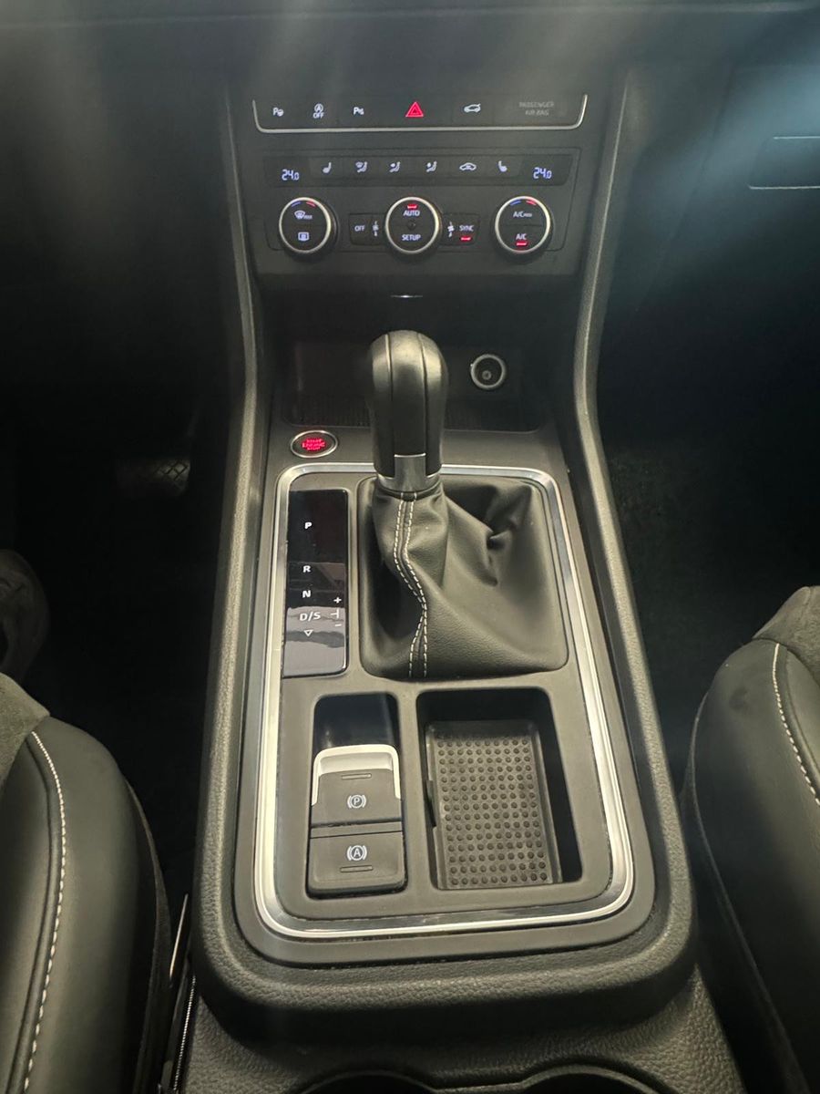 Fahrzeugabbildung SEAT Ateca Style / LED / NAVI / KLIMA / GARANTIE