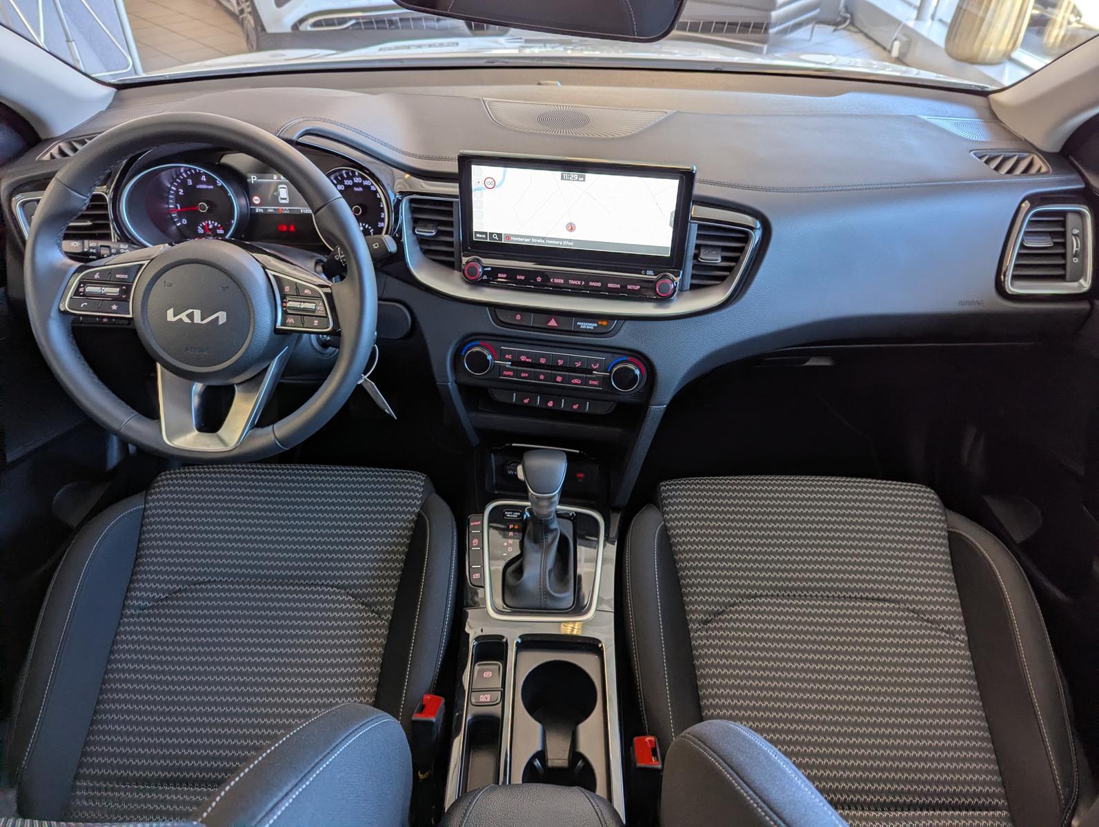 Kia cee'd Sportswagon 1.5 DCT Spirit LED JBL Cam 7J