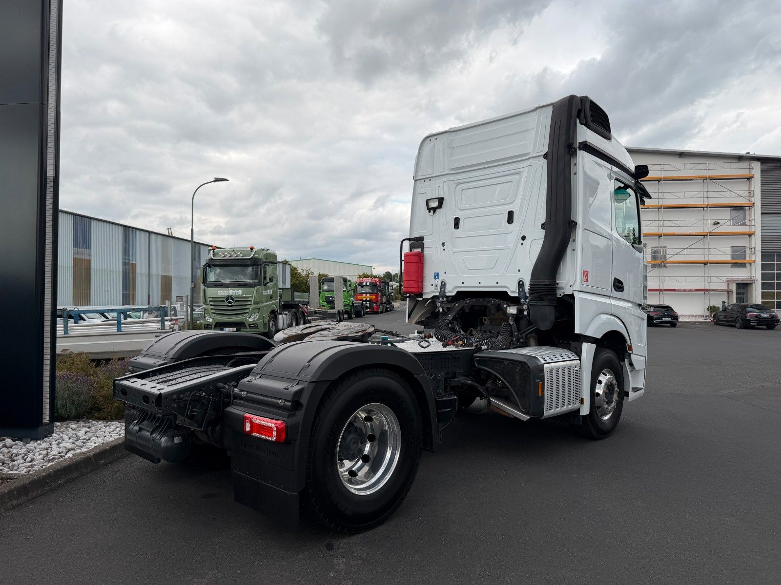 Fahrzeugabbildung Mercedes-Benz Actros 1846 LS Hydraulik, ADR, 2 x Nebenantrieb